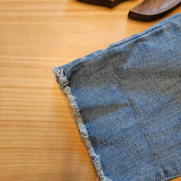 Carve Designs Carson Jean in Beach Blue - organic cotton! Fit like a 4 or 6 - Picture 6 of 10